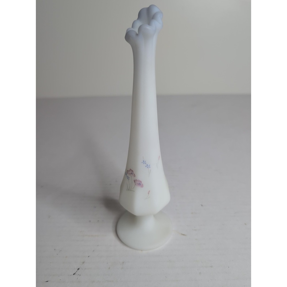 Vtg Fenton 8.5 "Hand Painted Floral Art Glass Swung Bud Vase Painted By Amy S.